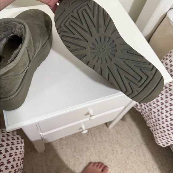 Women's Olive Suede Platform UGG Boots - Picture 8 of 8